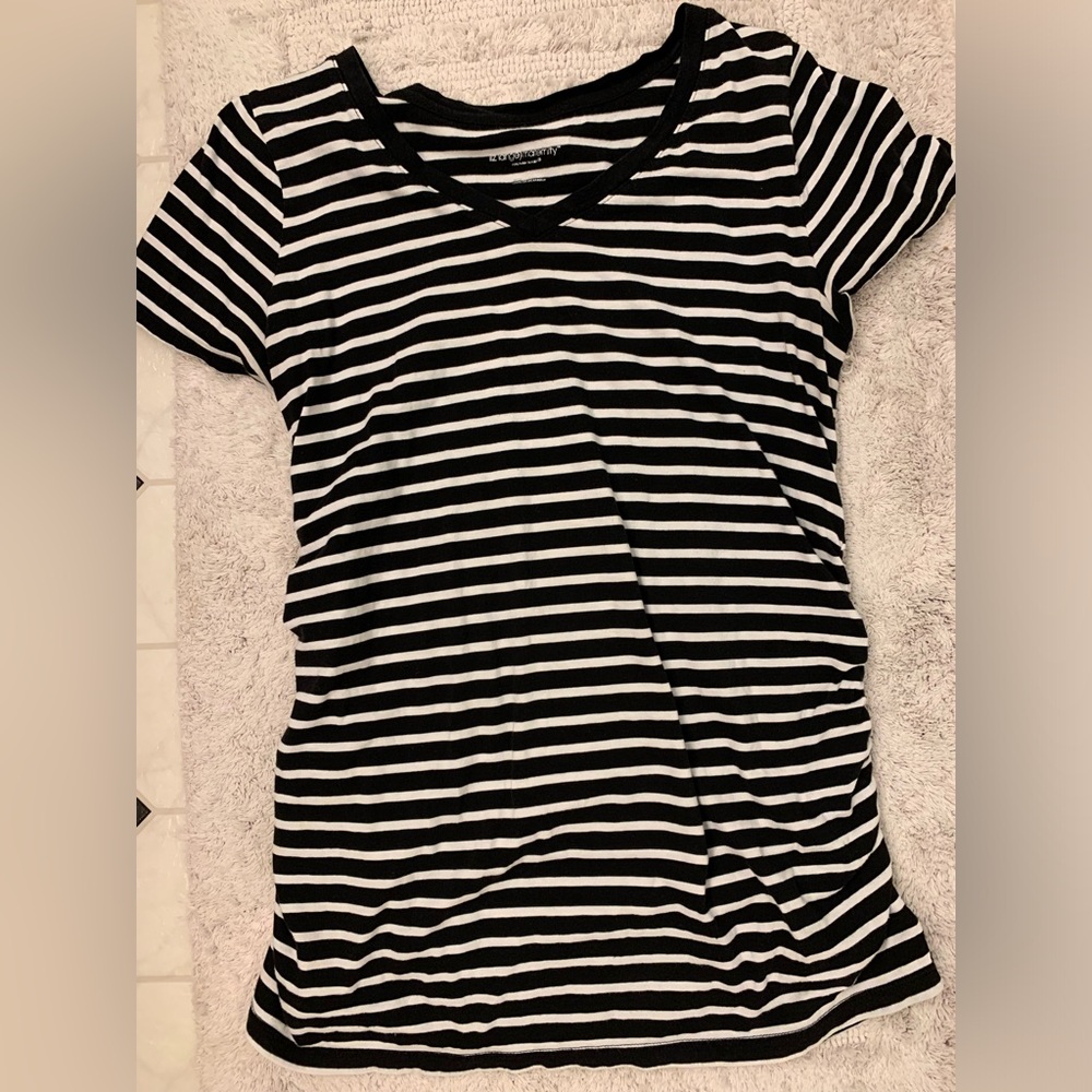 Striped maternity t shirt